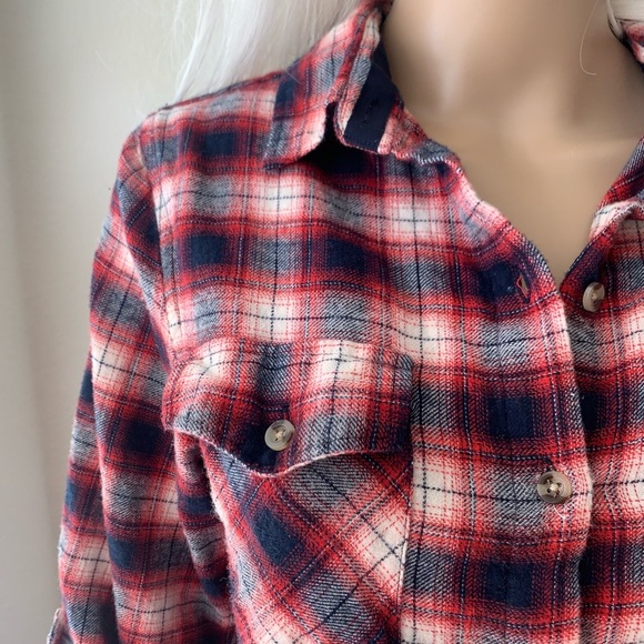 ♡ Love notes ♡ cowgirl blouse L rollup sleeve top - Picture 3 of 7